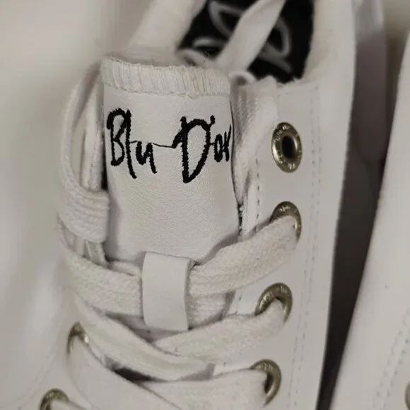 🤍 Blue Dor White Leather Sneakers – Women’s Size 7.5 – Minimalist Lace-Up Shoes - Picture 2 of 6